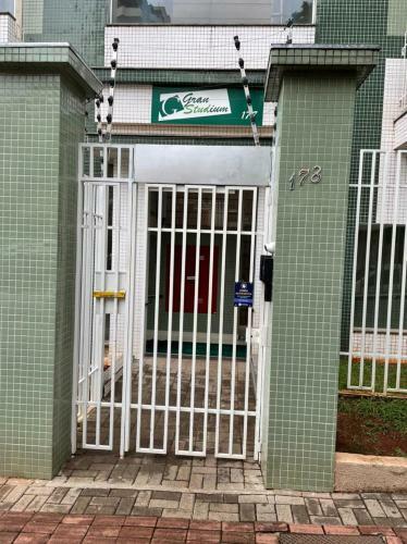 Excelente Apartamento Inteiro Proximo Uem E Centro 806
