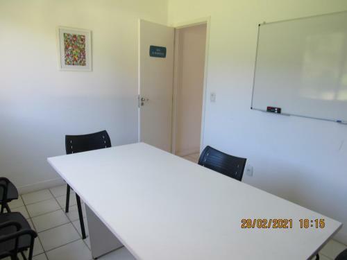 Sahy - Aldeia Dos Reis, Condado - Apartamento Quarto E Sala