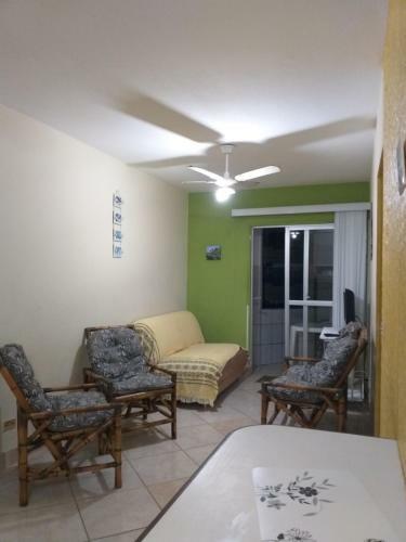 Apartamento Condom�nio Agrad�vel Com Piscina