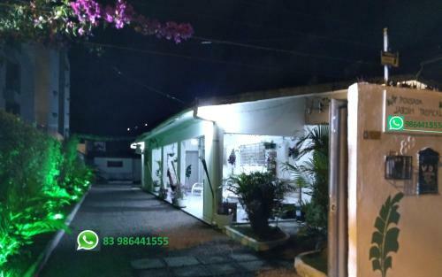 Hostal House Jardim Tropical