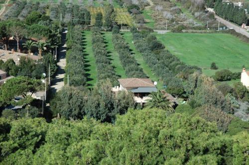 Apartamento Appartamenti Torre Di Chia
