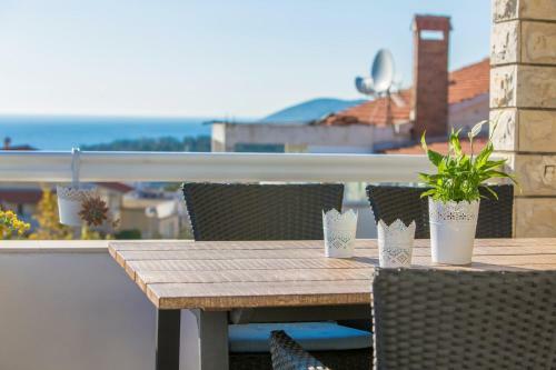 Peaceful Apartment With Beautiful View