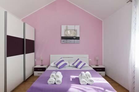 Studio Apartman Eni