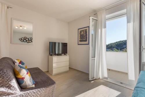 Apartments By The Sea Hvar - 10430