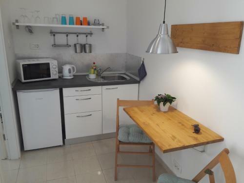 Hostal Privat Room With Privat Bathroom David