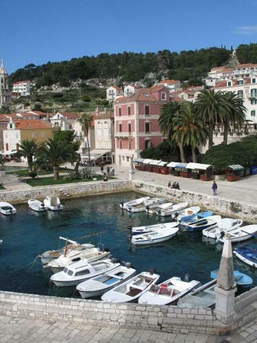 Apartamento Hvar Attic Modern Design - Town Center With A Great View