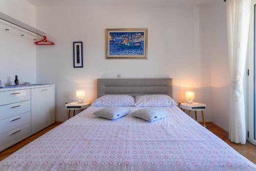 Hostal Apartments Jakic 1