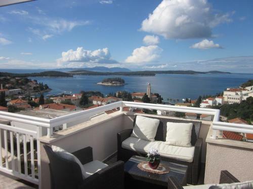 Apartmani Kre?i? 1 Hvar