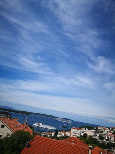 Apartmani Kre?i? 1 Hvar