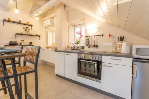 Lola Apartments - Hvar