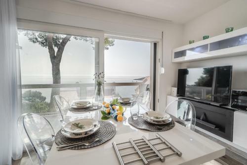 Aurora Apartment & Aurora Room