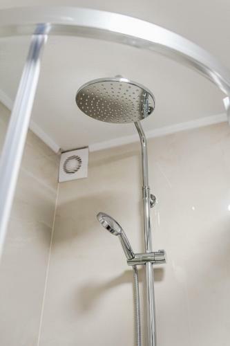 Aurora Apartment & Aurora Room