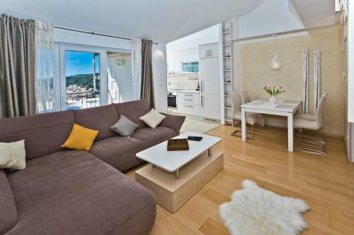Relaxing Holiday Sunset Apartment