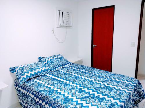 Confort�vel Apartamento Com Piscina 300mt Da Praia