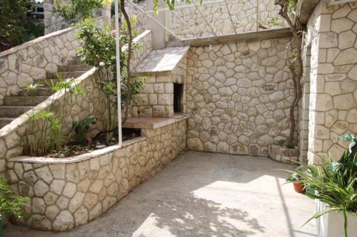 Apartments With A Parking Space Hvar - 9658