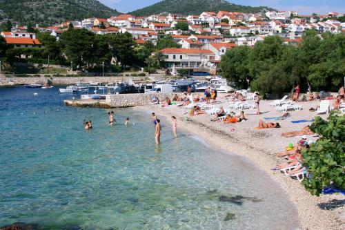 Apartments With A Parking Space Hvar - 9658