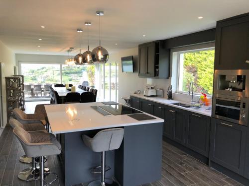 Marina Views, Kinsale, Exquisite Holiday Homes, Sleeps 16