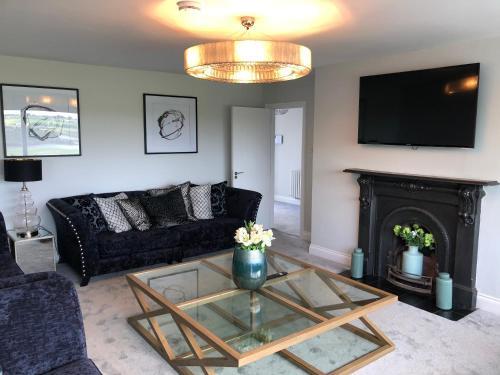 Marina Views, Kinsale, Exquisite Holiday Homes, Sleeps 16