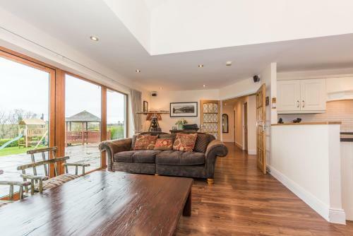 Ardkilly Ridge, Kinsale Town,sleeps 8