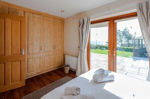 Ardkilly Ridge, Kinsale Town,sleeps 8