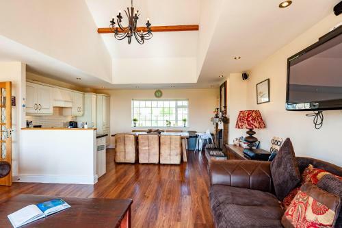 Ardkilly Ridge, Kinsale Town,sleeps 8
