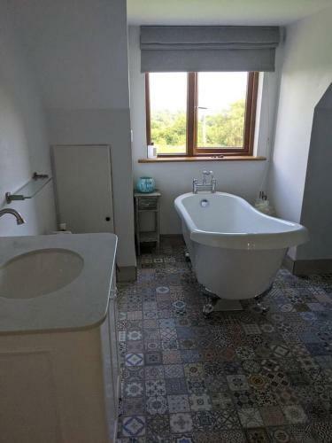 Hostal Large Double Adjacent Large Bathroom Both With Swilly Views