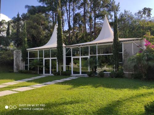 Ref�gio Verde Perto Da Capital Com Internet E Piscina