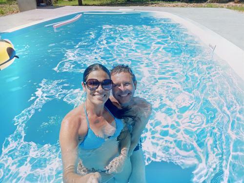Casa Com Piscina E Lago De Peixe!