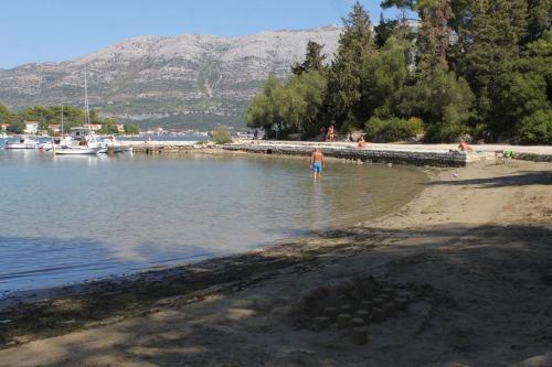 Apartments With A Parking Space Korcula - 9306