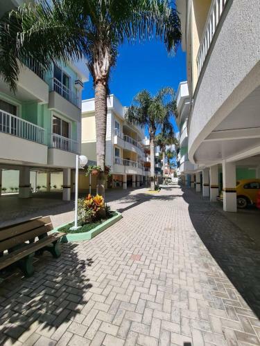Apartamento Apto C/ Piscina - 150m Da Praia De Bombas