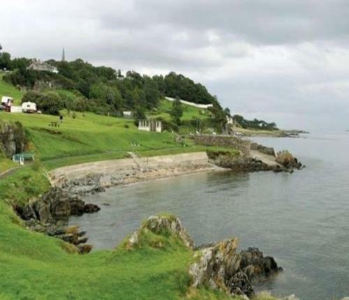 Superior 4 Bed House In Moville Donegal .