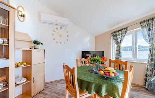 Awesome Apartment In Lumbarda With 2 Bedrooms
