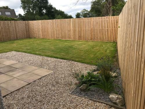 Lavender Cottage - 2 Bedroom Home