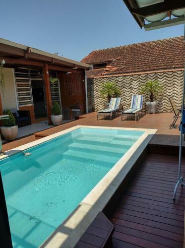 Casa Agrad�vel Com Piscina, A Poucos Passos Da Praia