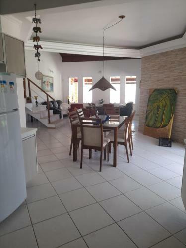 Casa Alto Padr�o Em Peru�be Com Piscina