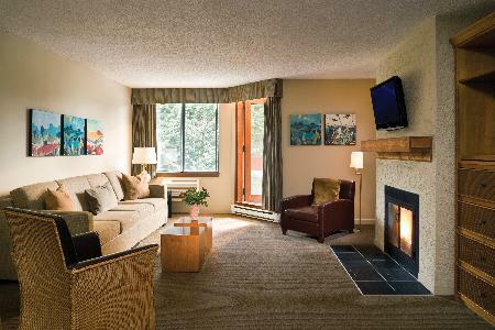 Hotel Whistler Village Inn & Suites