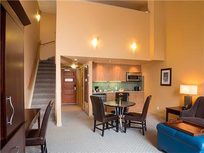 Hotel Crystal Lodge