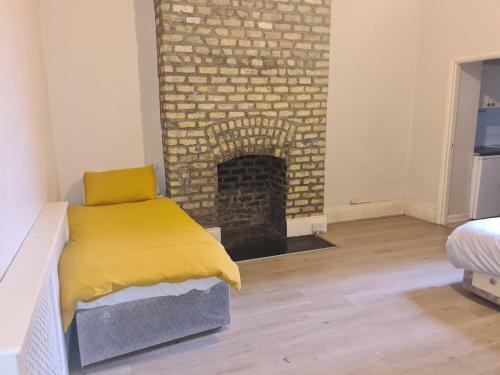 One Bedroom Apartment