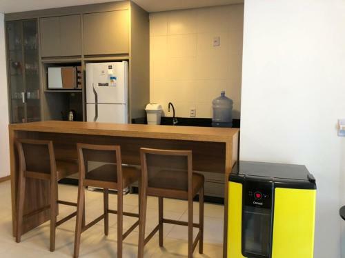Apartamento Itacolomi Oceanic: Piscina Aquecida E Praia � 60m