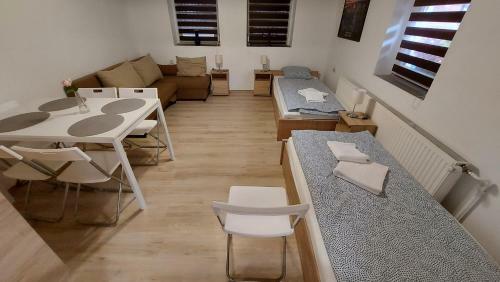 Gy�ngy Apartmanh�zak