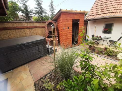 Gy�ngy Apartmanh�zak