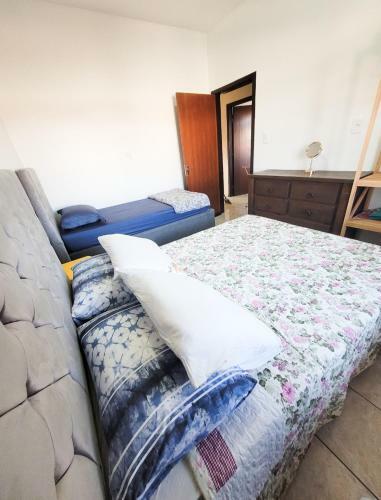 Resid�ncia White House - Casa De Piscina Em Penha.