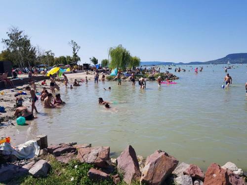 Sunset Plage Apartman Fony�d