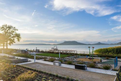 Sunset Plage Apartman Fony�d