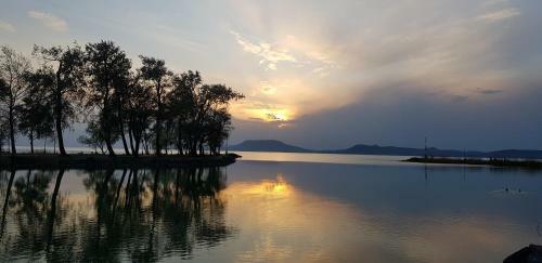 Sunset Plage Apartman Fony�d