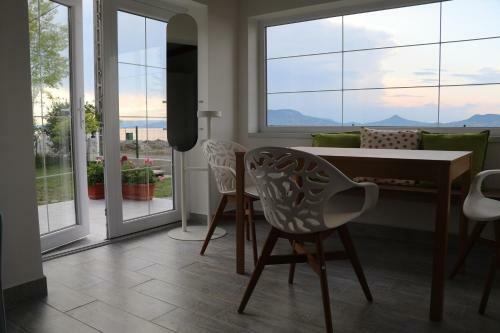 Exclusive Beachfront Villa
