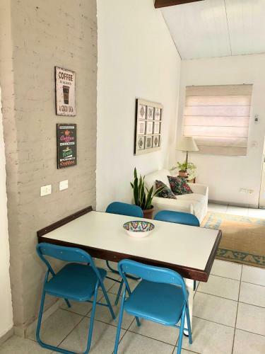 Casa Com �tima Localiza��o