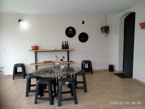 Posada Casa 230 - Pousada & Hostel