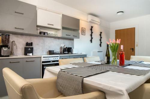 Grand Apartmanh�z Gyenesdi�s