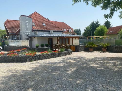 Bed & Breakfast O�zis Panzi�